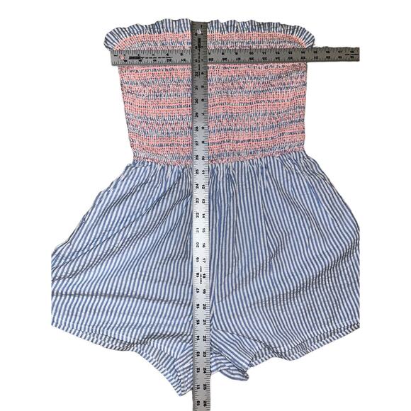 NWT Women’s Cabana By Crown & Ivy Ruffled Seersucker Romper One Piece Size M - Picture 5 of 8